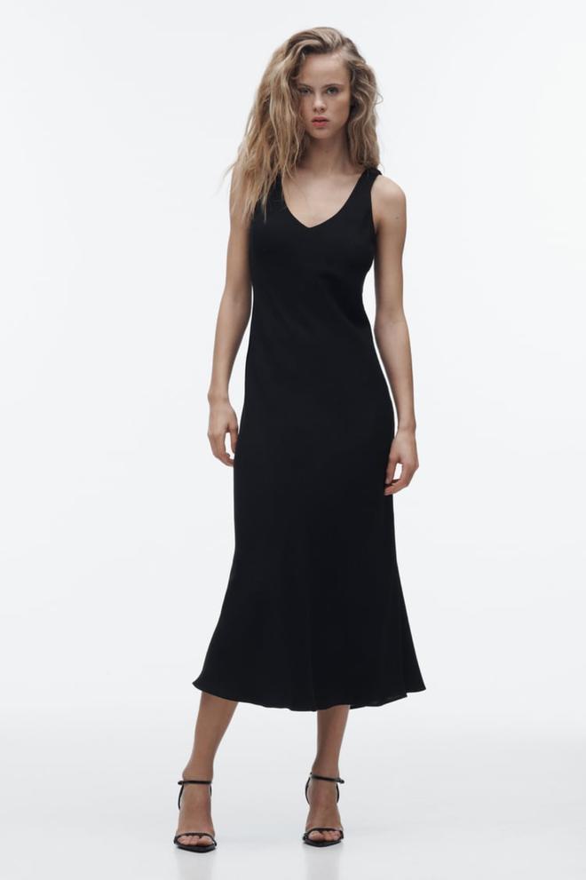 Vestido negro de Zara