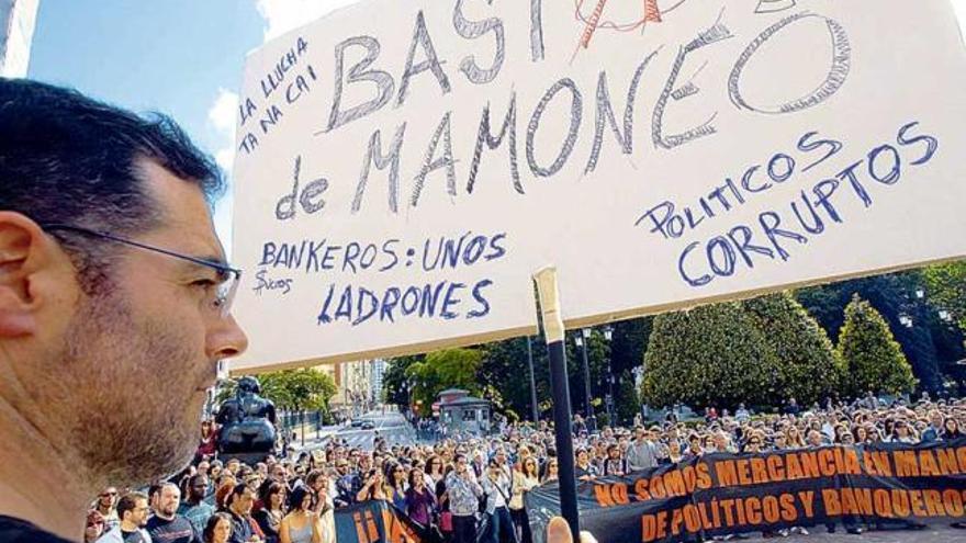 La protesta original del 15-M, celebrada el 15 de mayo de 2011, en la plaza de la Escandalera.