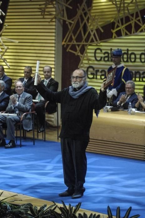 ENTREGA DE HONORES Y DISTINCIONES DEL CABILDO DE ...