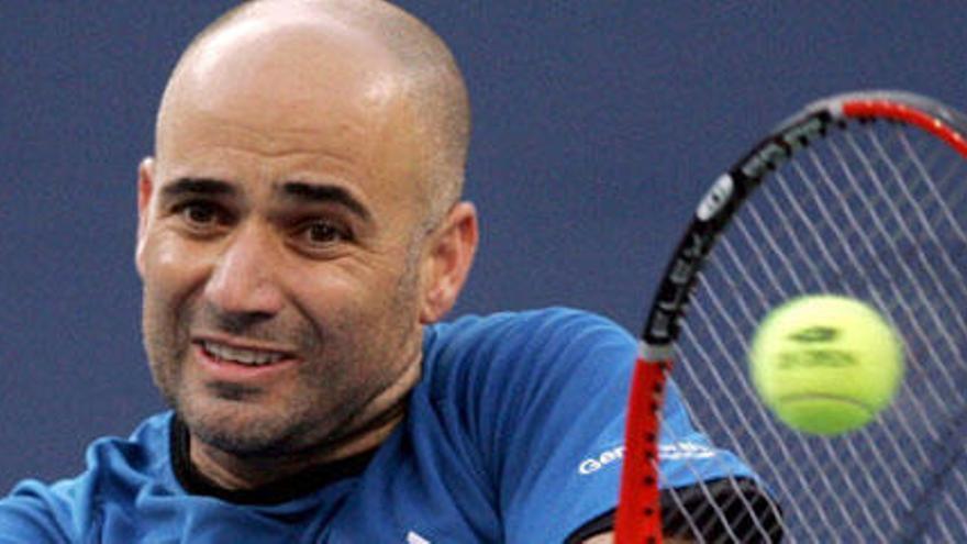 Agassi reconoce que tomó drogas