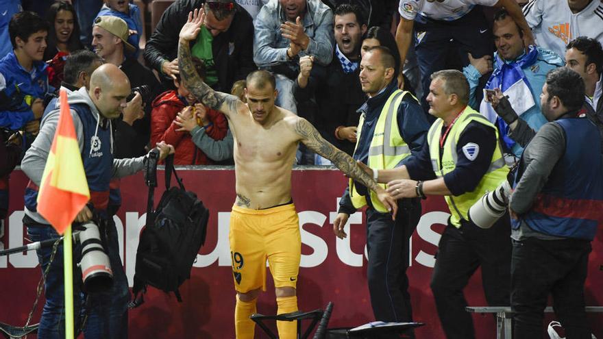 Sandro, con los malaguistas en Los Cármenes, Granada.