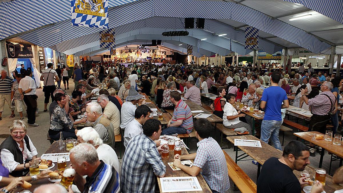 Archivo. Una imagen de una de las últimas OktoberFest celebradas en Calp.