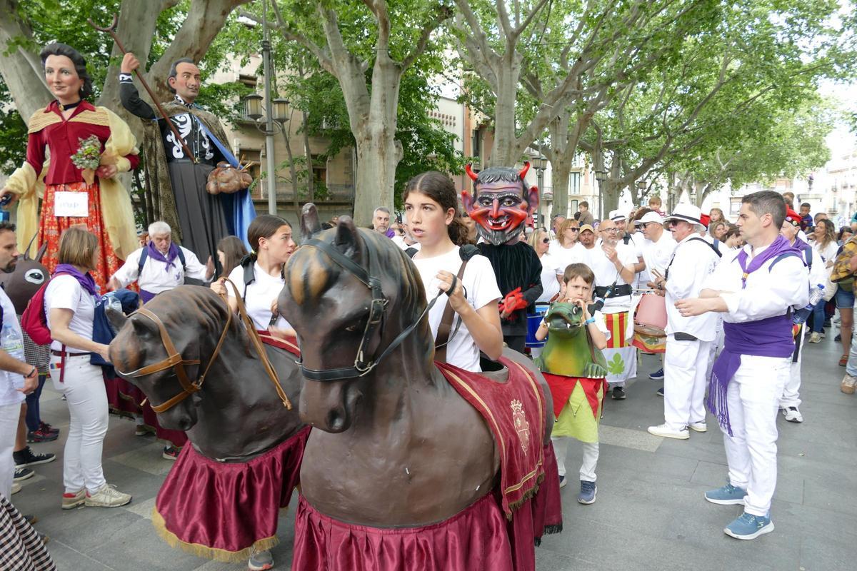 EN IMATGES | Una desena de colles geganteres es troben a Figueres per celebrar les Fires i Festes de la Santa Creu EN IMATGES | Una desena de colles geganteres es troben a Figueres per celebrar les Fires i Festes de la Santa Creu