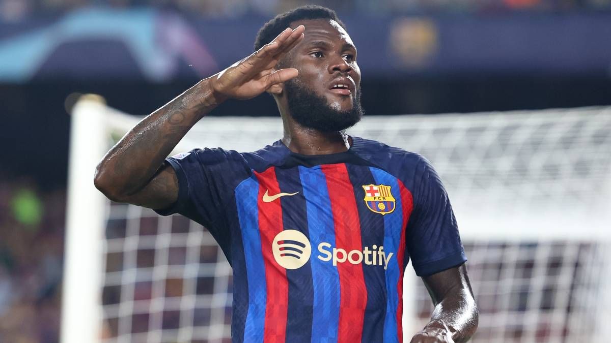 Kessie celebra su primer gol oficial con el Barça