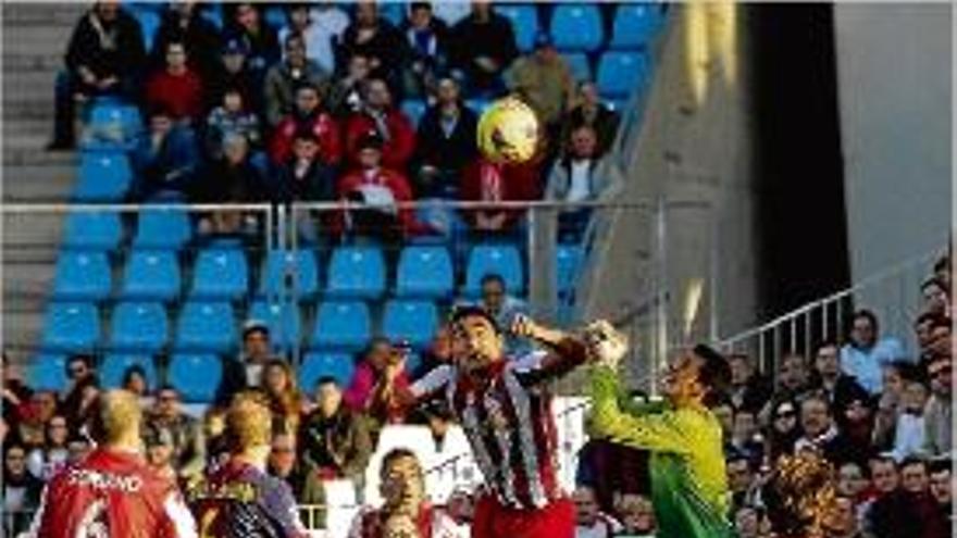 Una acció de l&#039;empat d&#039;ahir entre l&#039;Almeria i el Barcelona B.