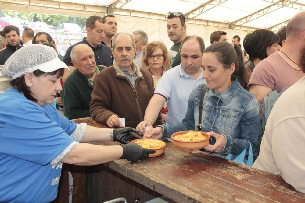 Fiestas gastronómicas en Galicia | La fabada no falta en Marcón