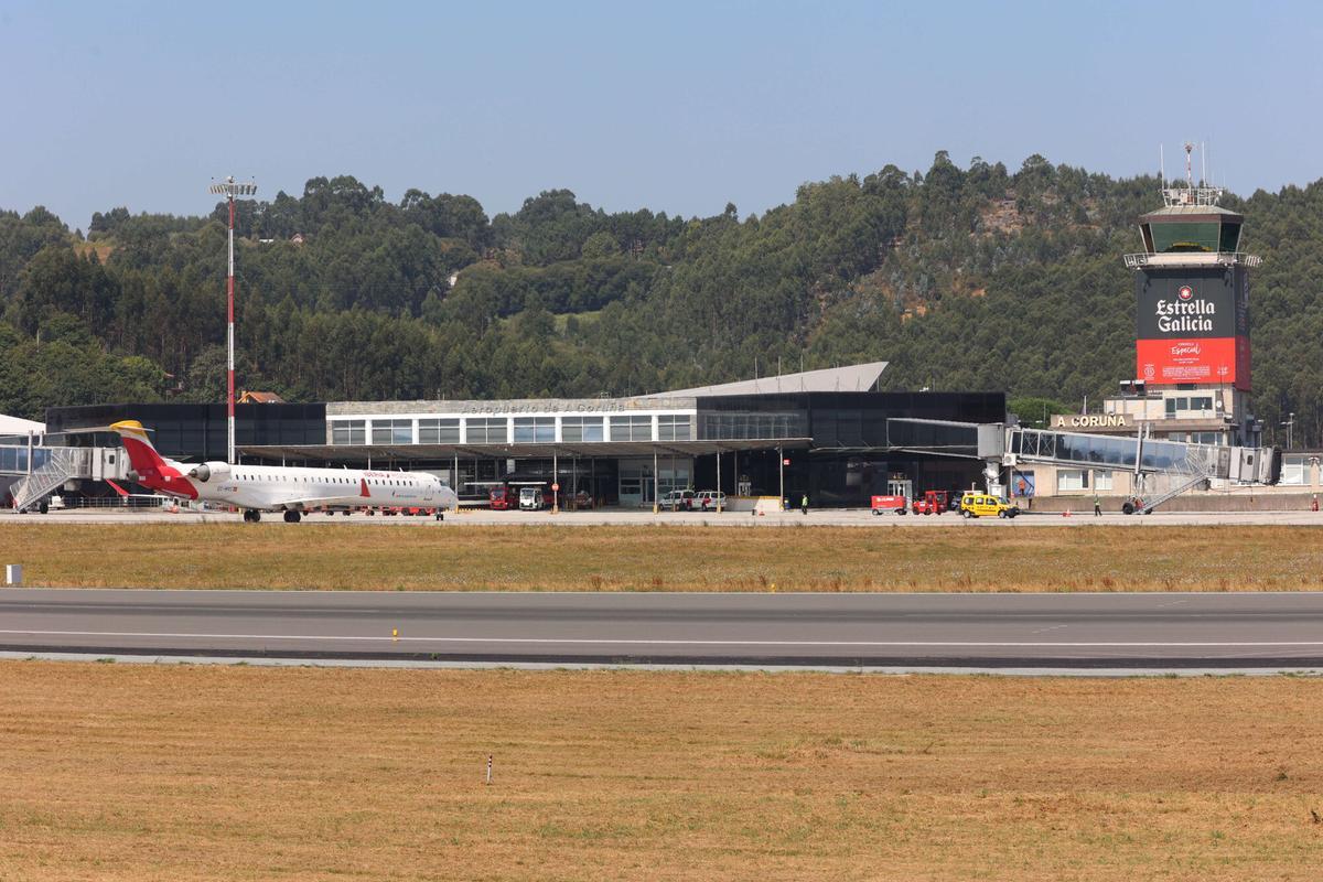 Aviones aterrizando en Alvedro