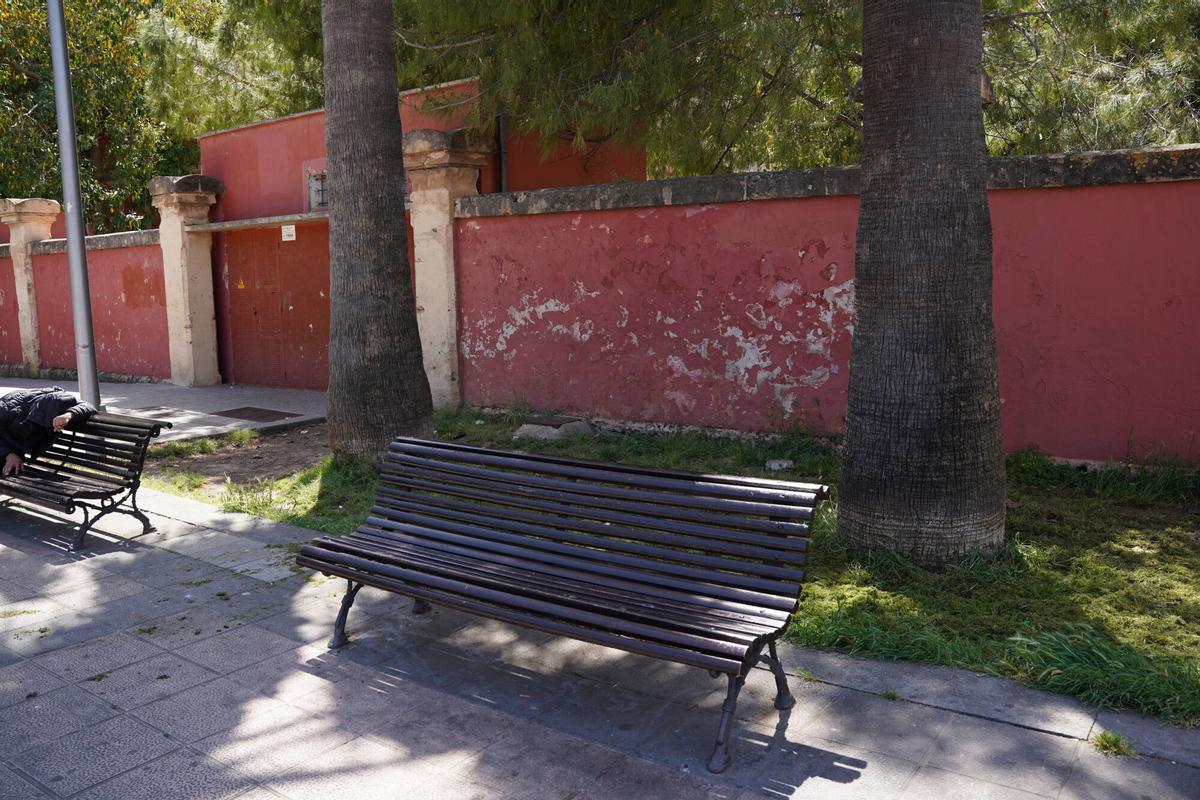 S'escorxador: deteriorado, sucio y en mal estado