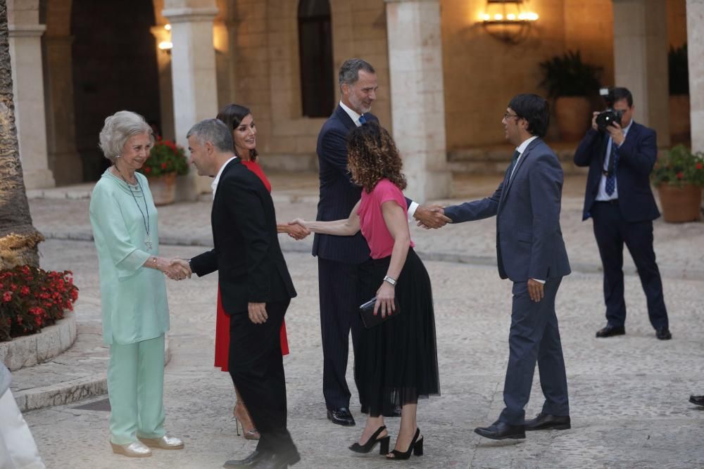 Aires nuevos y juventud  en la recepción de los Reyes