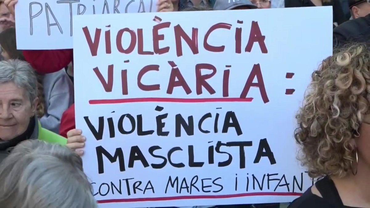 Manifestación por los asesinatos de varios niños por violencia vicaria en 2024.