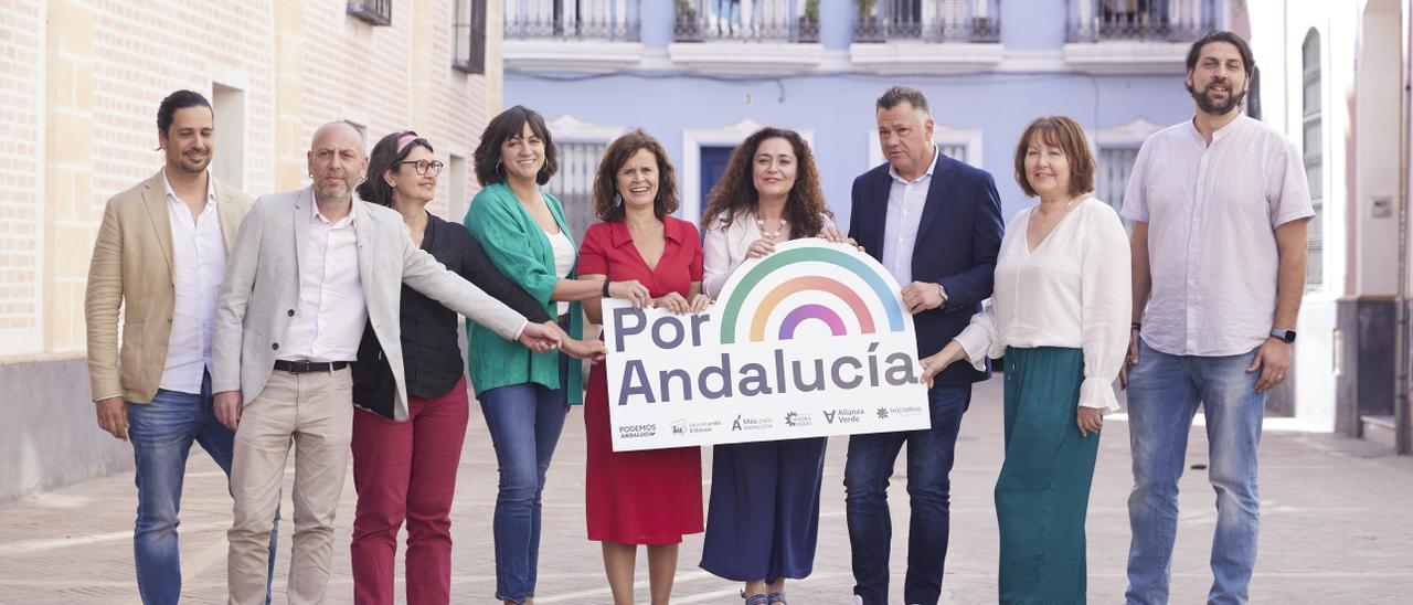 Miembros de Por Andalucía,  la confluencia de izquierdas, hoy en Sevilla.