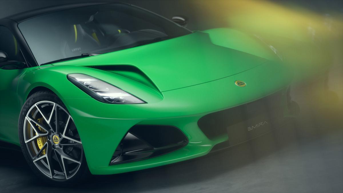 Detalle del frontal del Lotus Emira