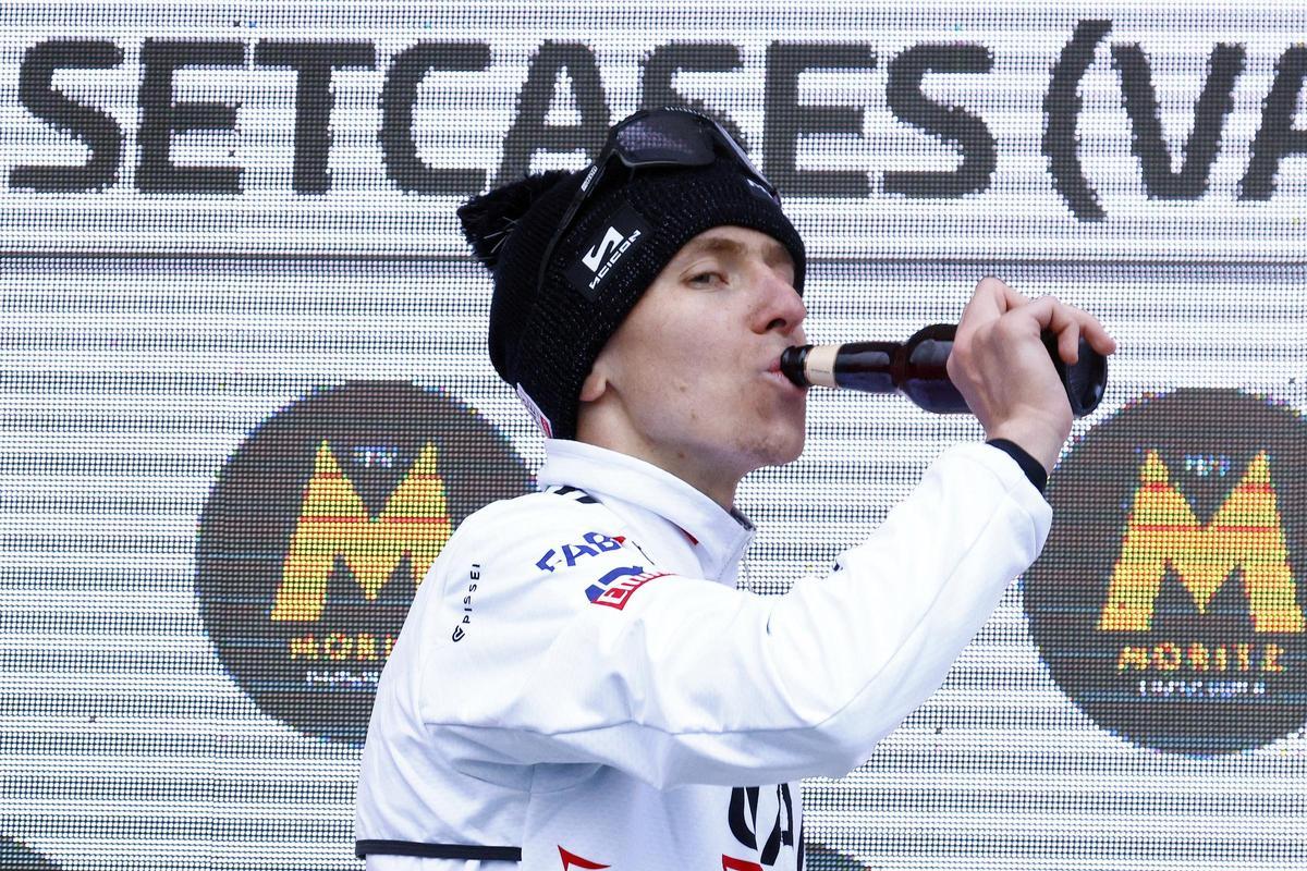 Pogacar corona Vallter en solitario y pone en jaque la Volta