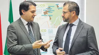 La salida de Dorado deja al gobierno municipal más necesitado de apoyo externo