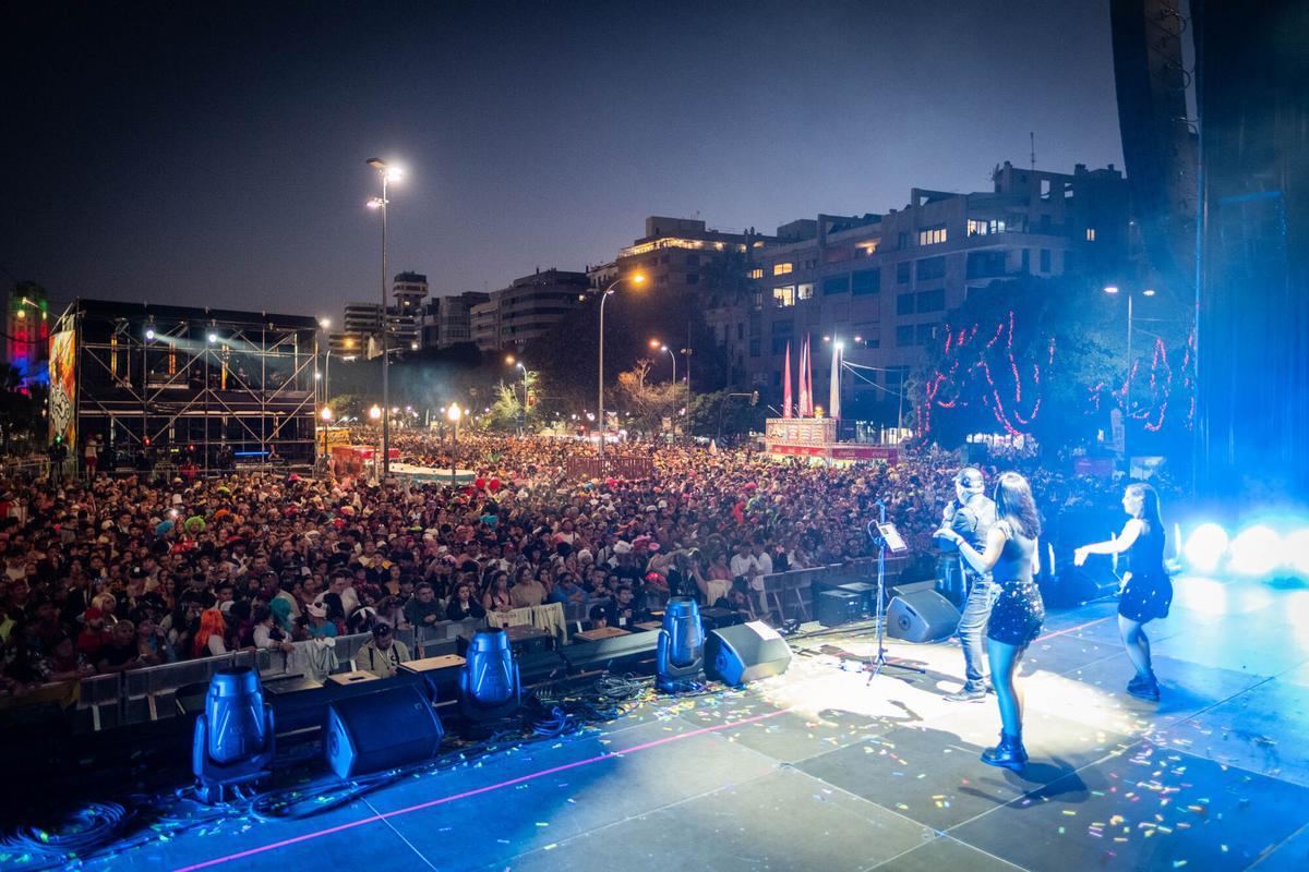 Segundo Carnaval de Día en Santa Cruz de Tenerife  | 21/02/2026 | Fotógrafo: Andrés Gutiérrez Taberne