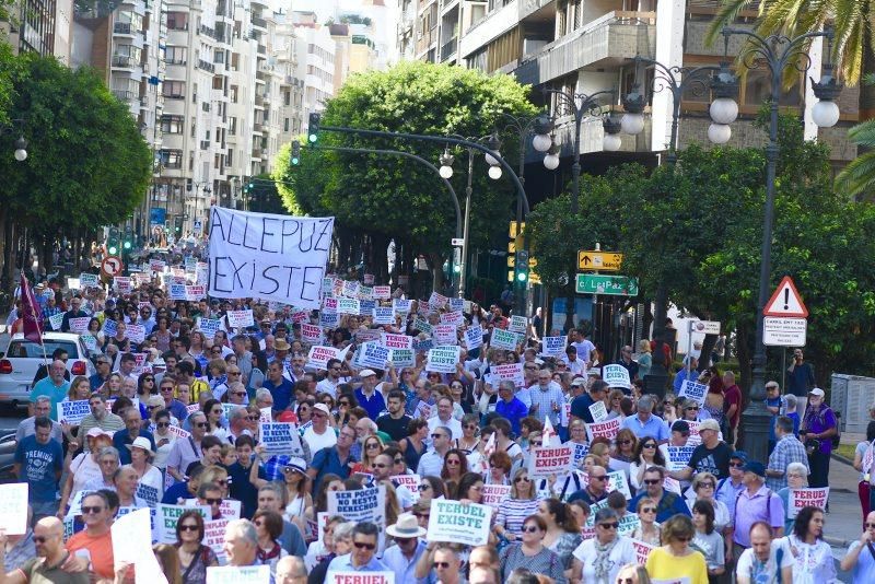 Marcha por el tren en Valencia