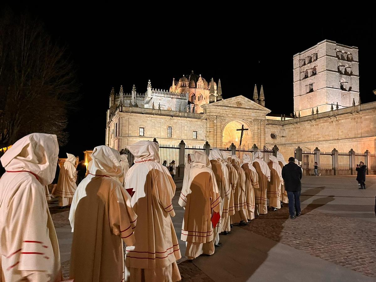 Viacrucis de los martires.