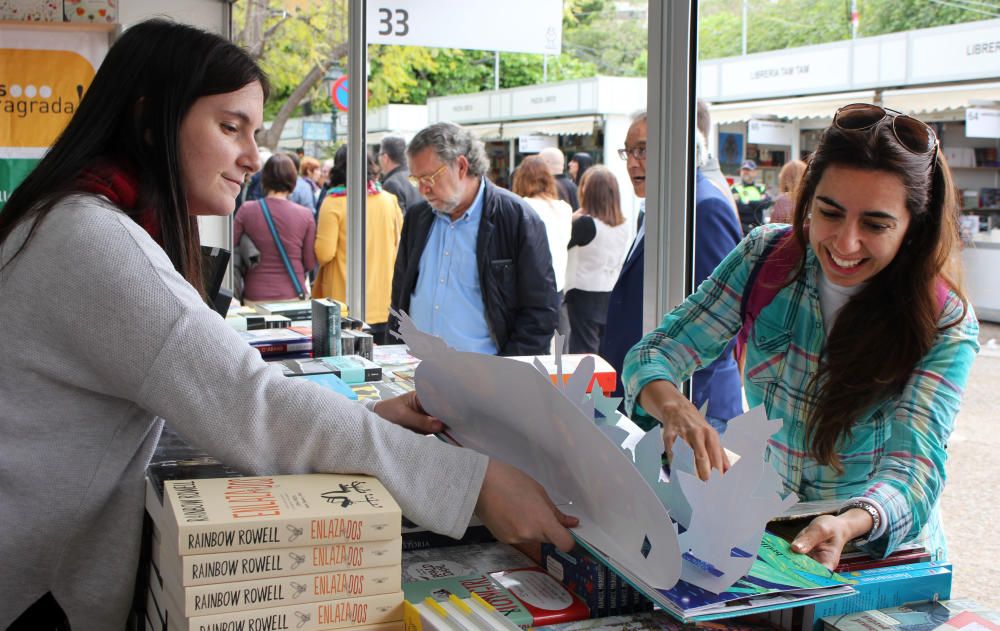 Un paseo por la 52ª Fira del Llibre de València