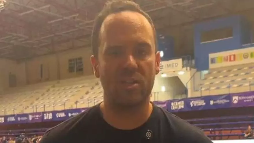 Roi Sánchez, entrenador del Horneo, valora el triunfo en Benidorm
