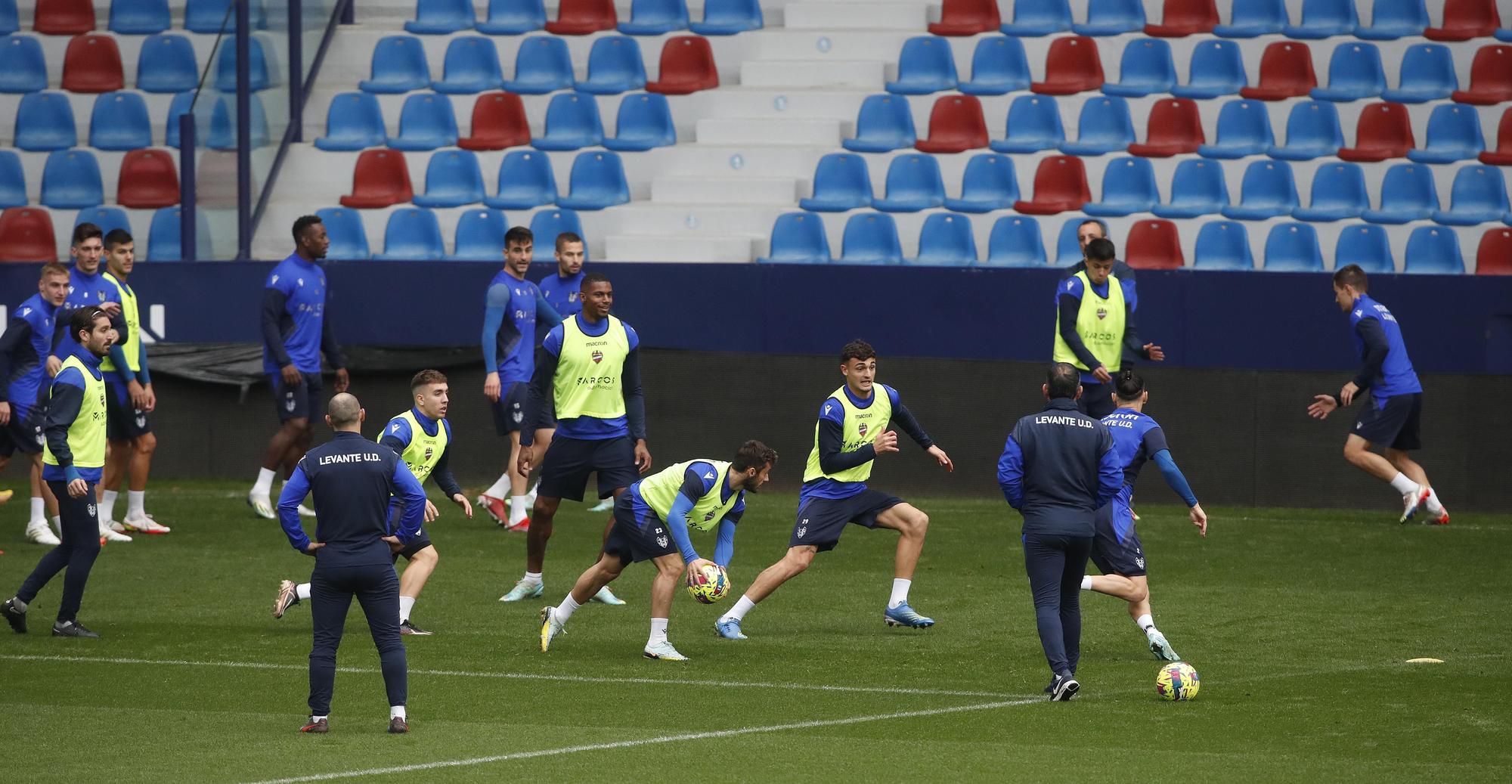 Así ha sido el entrenamiento del Levante UD