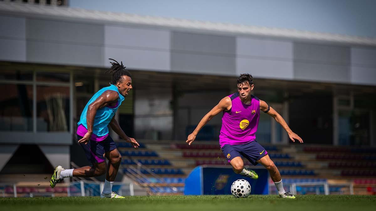 Pedri y Koundé durante el entrenamiento en la Ciutat Esportiva