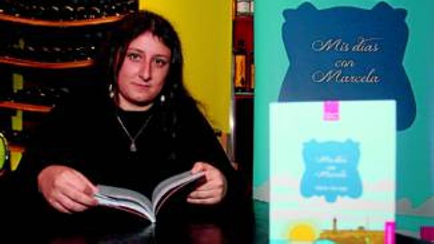 María Carvajal, escritora: &quot;Las tecnologías hacen cada vez más difícil poder vivir de la literatura&quot;