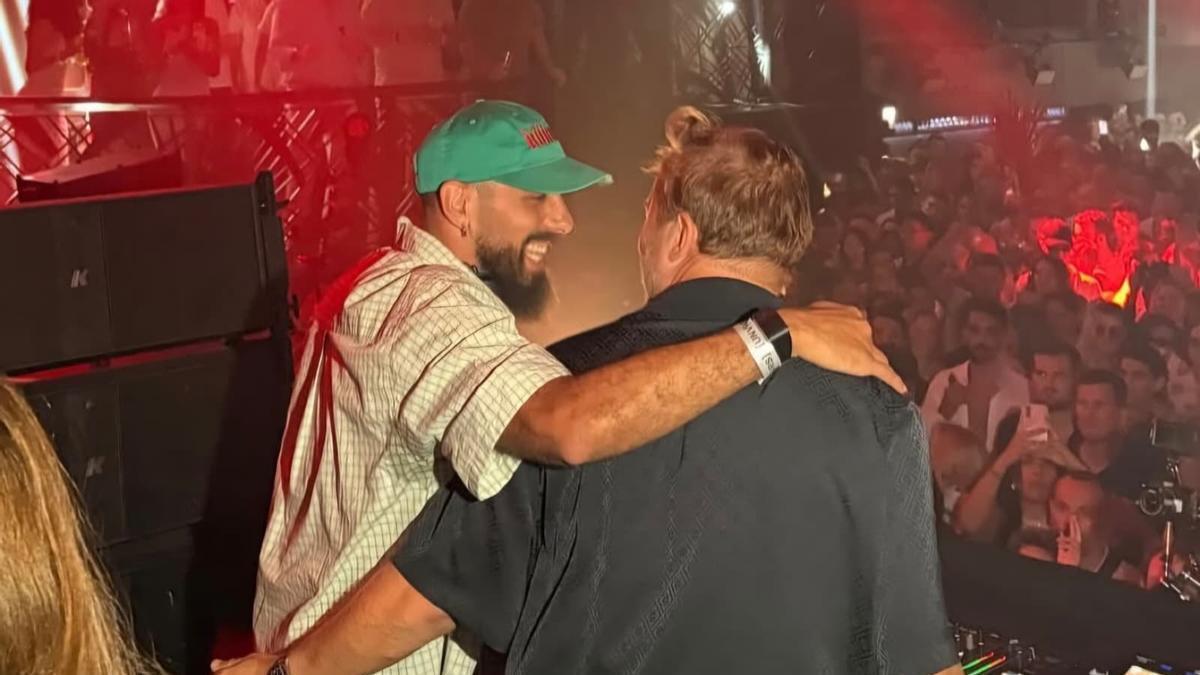 Imagen compartida por Borja Iglesias en sus redes sociales junto a David Guetta