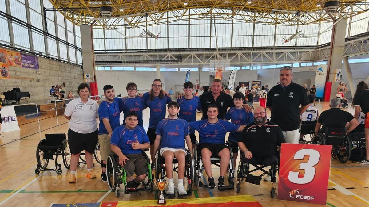 COCEMFE Castellón BSR celebra el bronce en el Campeonato de España Sub-23