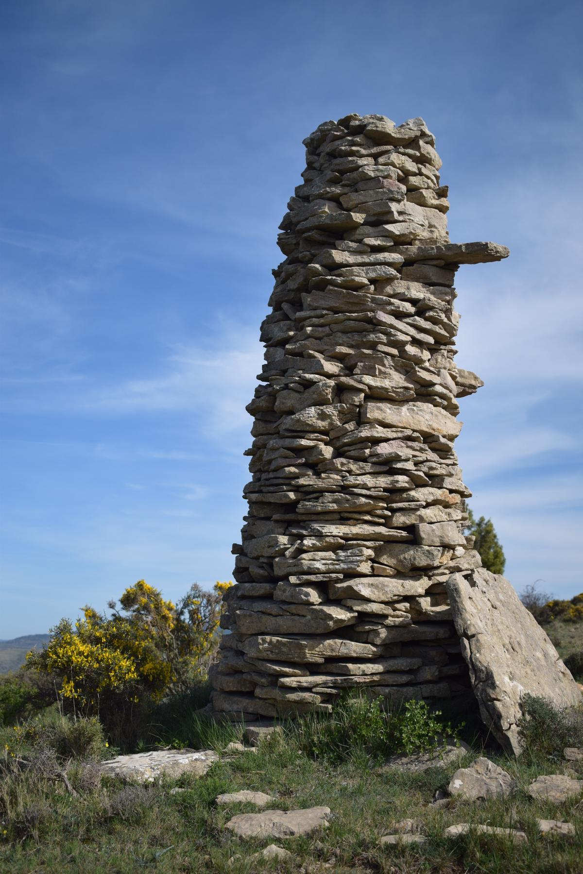 Pairón, hito de limitación territorial en piedra en seco