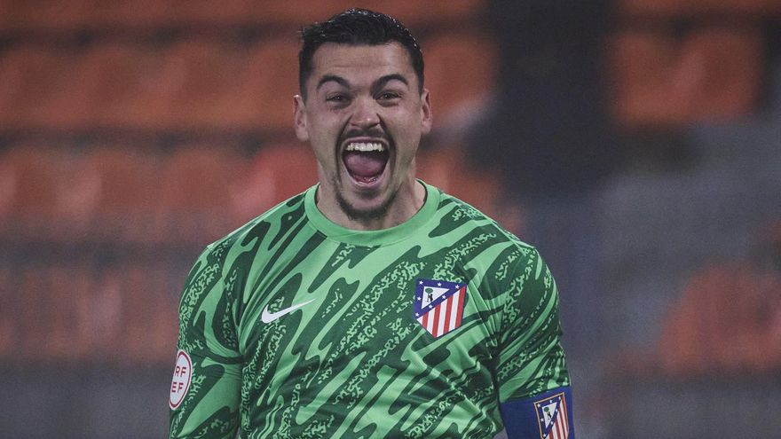 Iturbe celebra un gol del Atleti durante un partido de la pasada temporada.