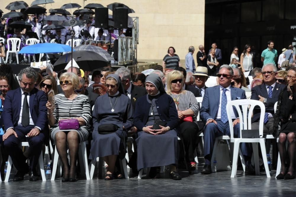 Coronación de la Virgen de la Soledad en la plaza Belluga