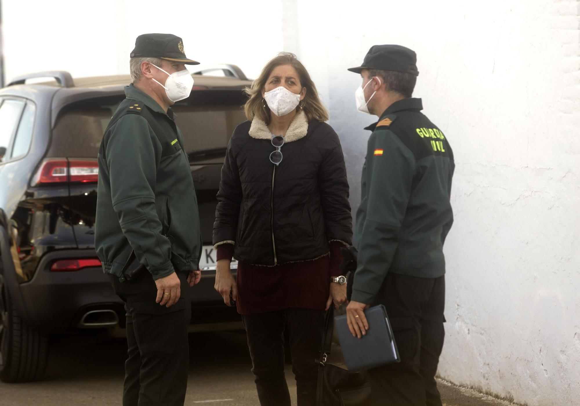 Profanan una veintena de tumbas en el cementerio de Paiporta