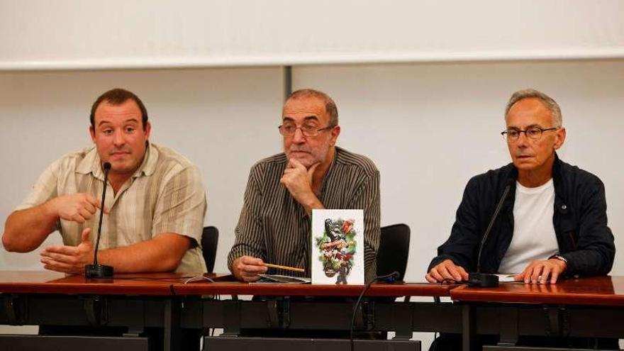 Por la izquierda, Ángel Alonso Domínguez, Sixto Armán y Ovidio Lozada, en la presentación de la mesa redonda.