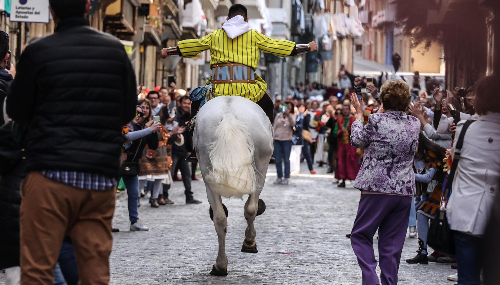 Estalla la batalla en Alcoy