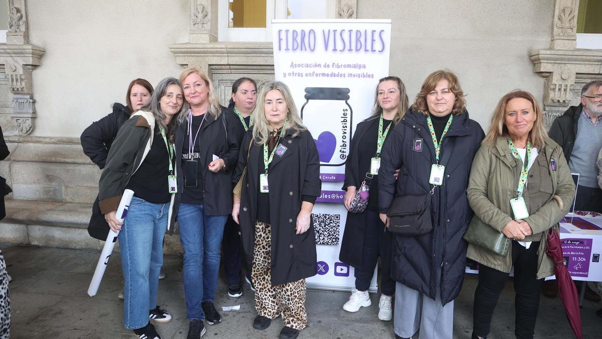 Día Mundial de la Fibromialgia: concentración de afectos en María Pita