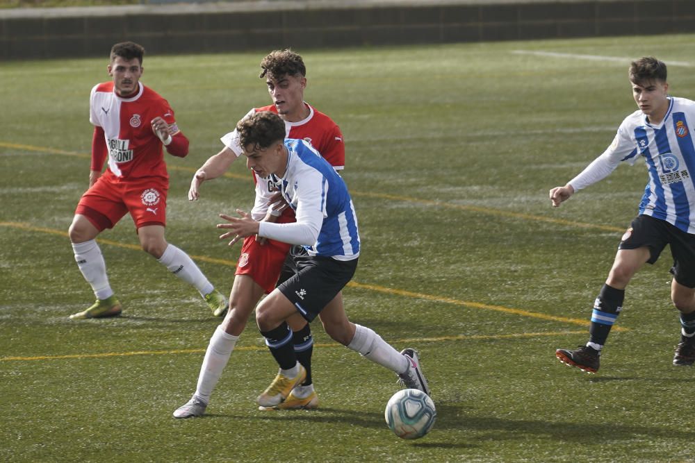 El Girona juvenil tomba el líder invicte Espanyol.