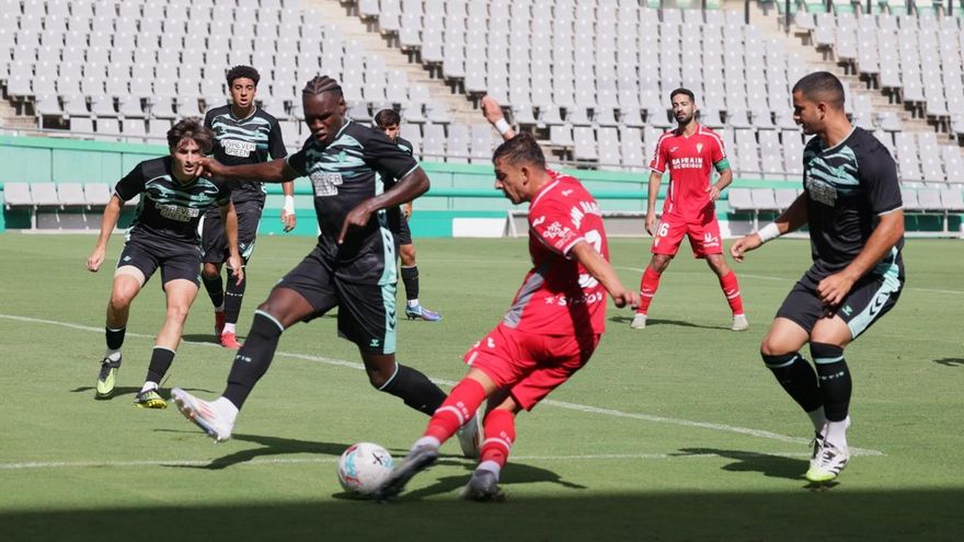 Horario y donde ver por televisión el Cádiz CF-Córdoba CF que pondrá en juego el Trofeo Carranza
