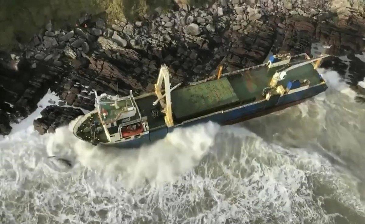 zentauroepp52339966 barco irlanda200218122619 zentauroepp52339966 barco irlanda200218122619
