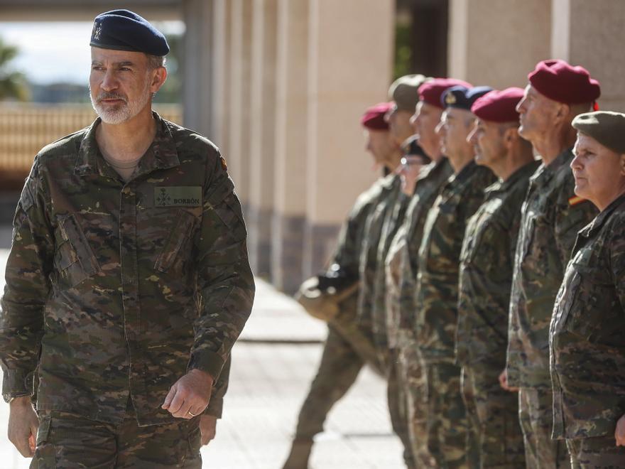 El rey Felipe VI visita el cuartel de Bétera