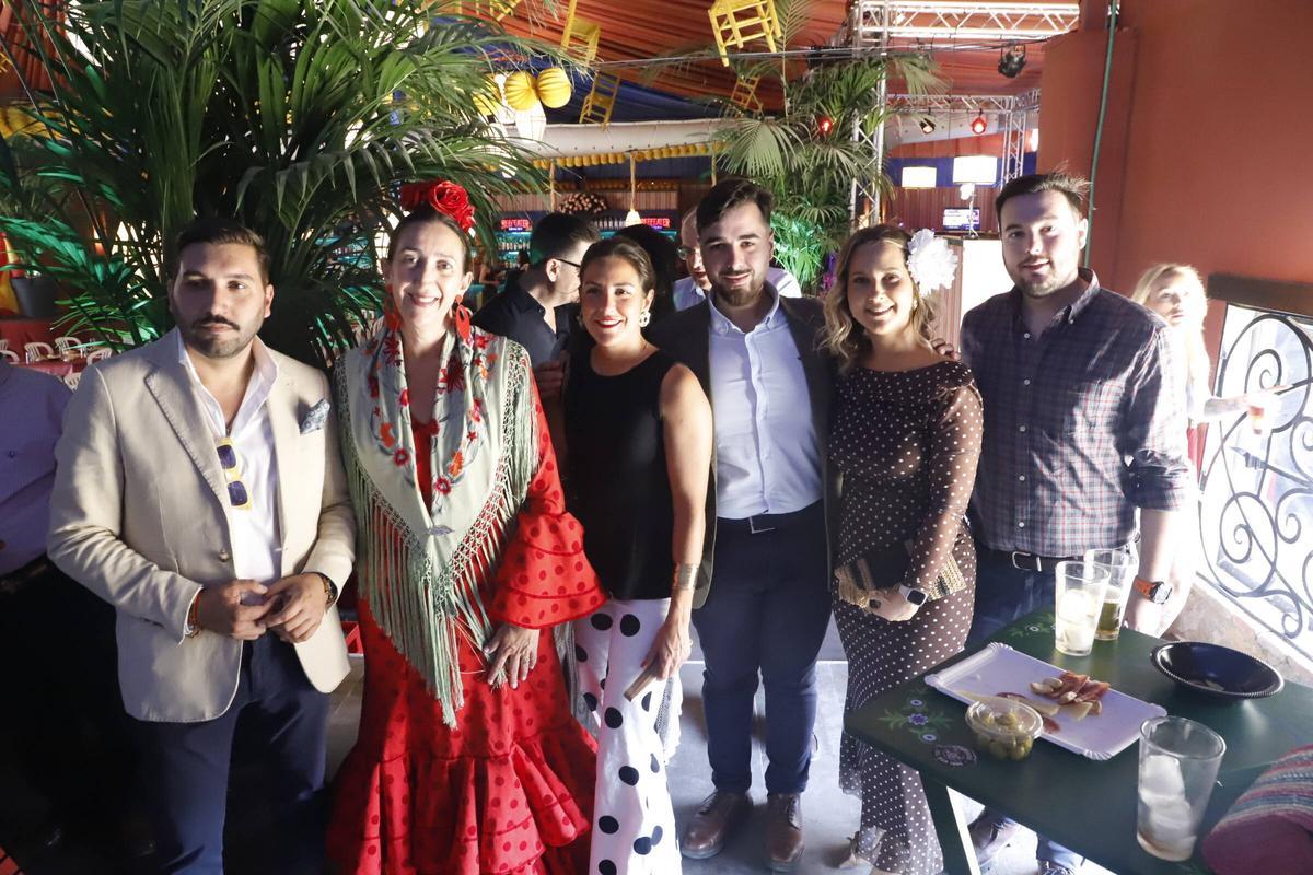 Las recepciones llenan de ambiente el martes de Feria de Córdoba