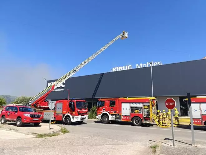 Incendi al costat del Kibuc de l'Escala