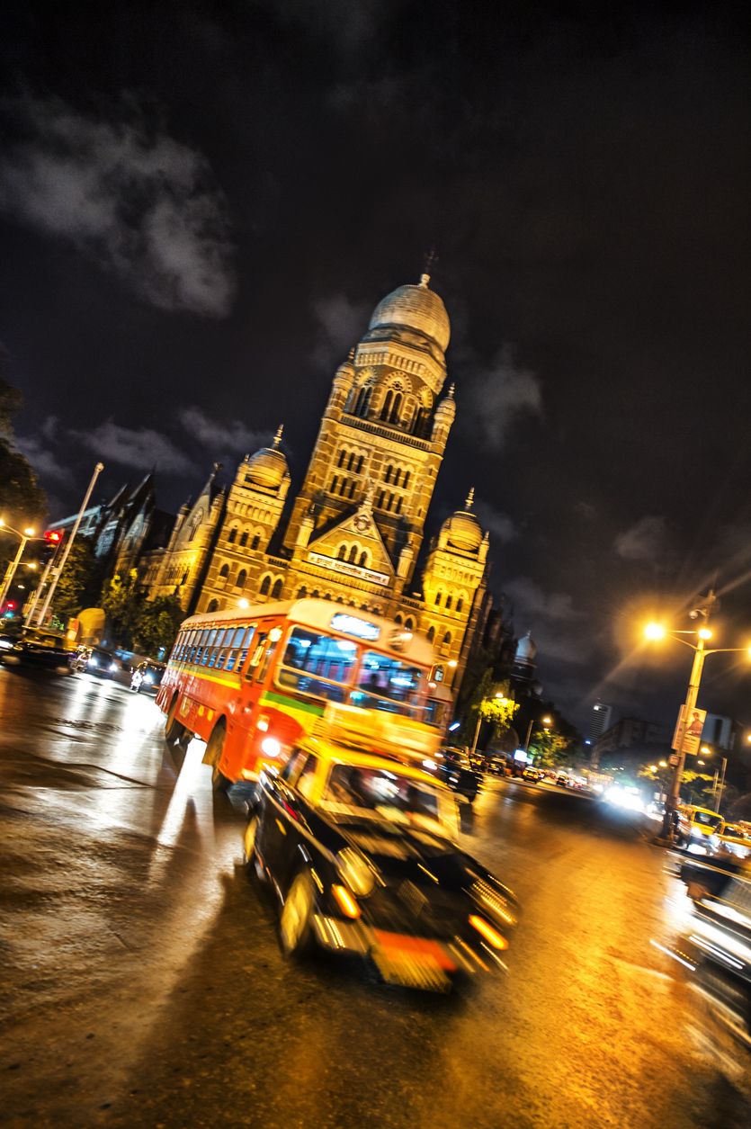 Imagen de Mumbai en la noche.
