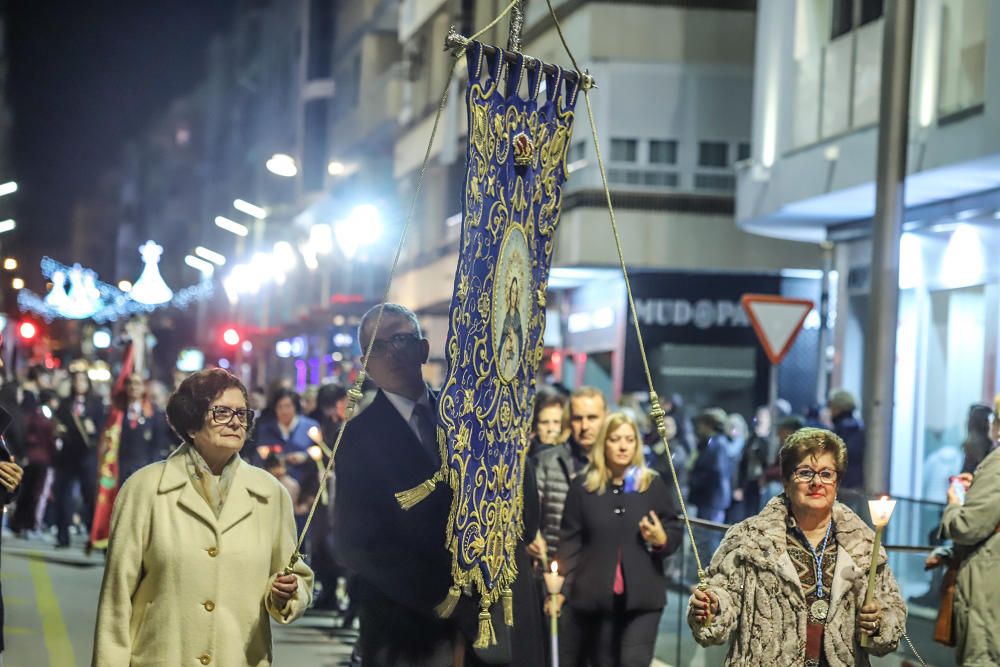 Las fiestas patronales culminan con la misa y procesión en honor a la Inmaculada Concepción en Torrevieja