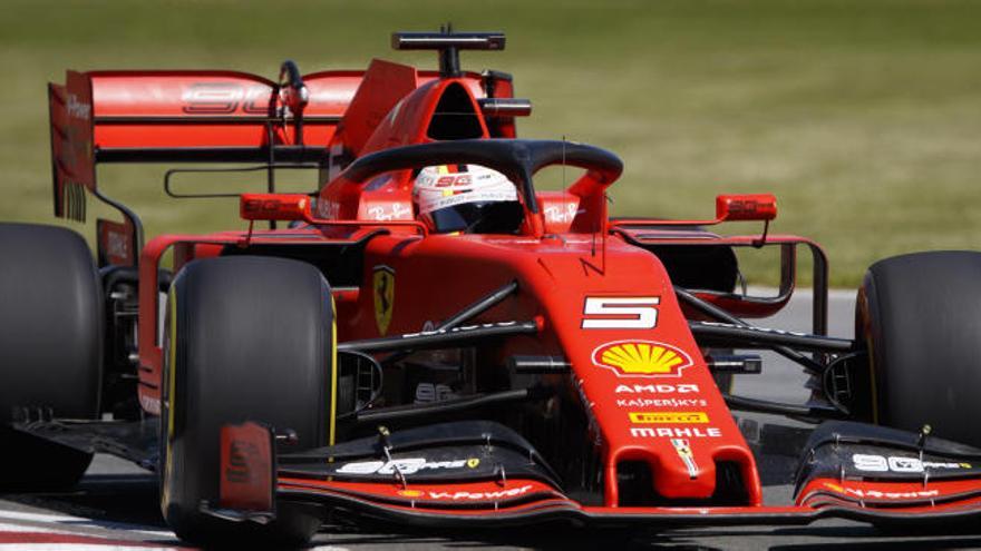 Sebastian Vettel, con su Ferrari