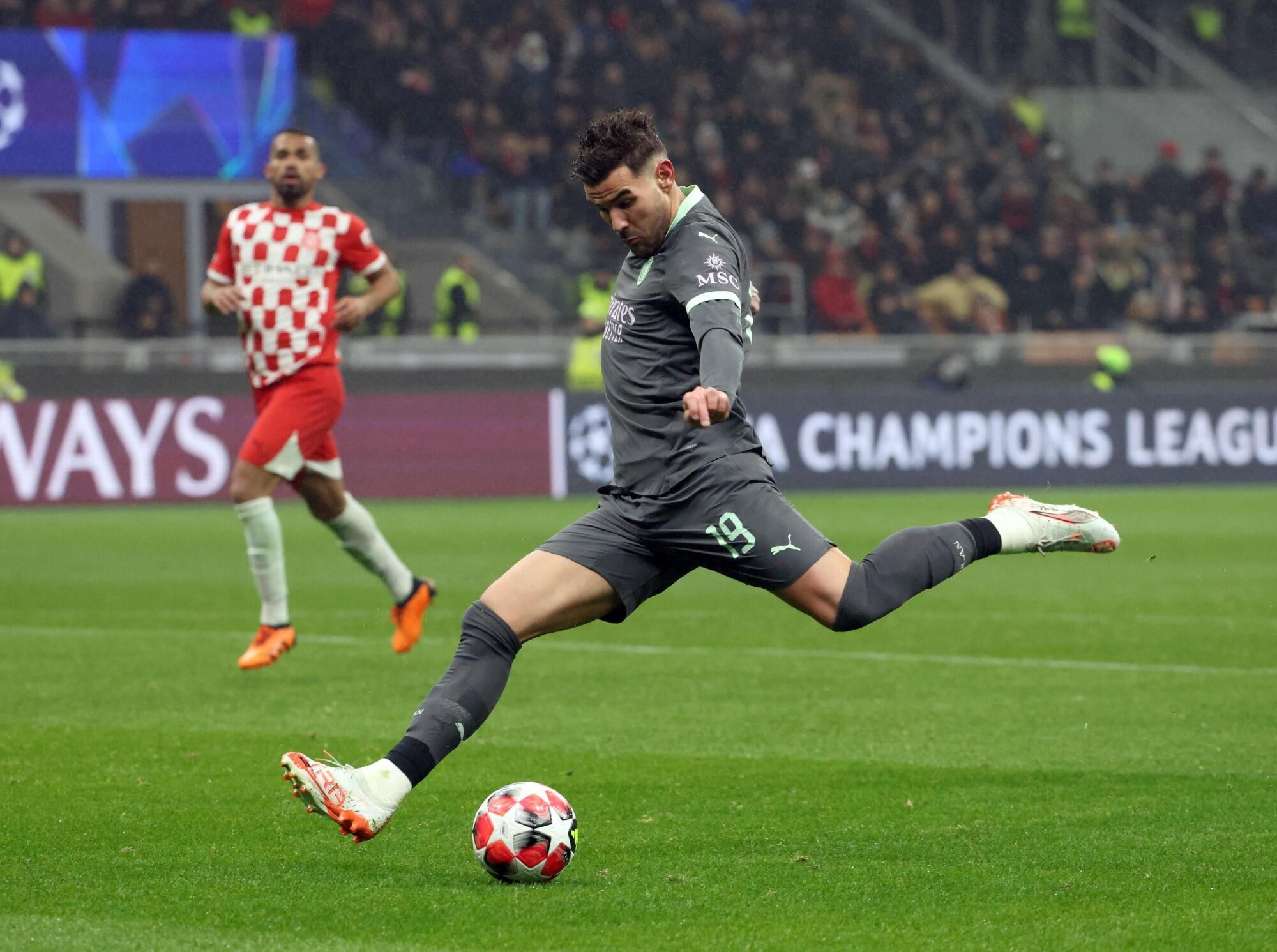 Como (Italy), 22/01/2025.- AC Milan's Theo Hernandez in action during the UEFA Champions League soccer match between AC Milan and Girona, in Milan, Italy, 22 January 2025. (Liga de Campeones, Italia) EFE/EPA/MATTEO BAZZI