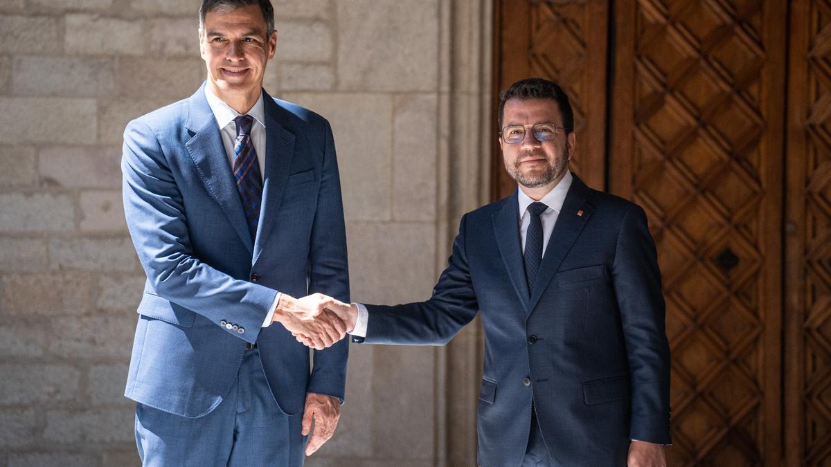 Pedro Sánchez y Pere Aragonès en julio el Palau de la Generalitat.