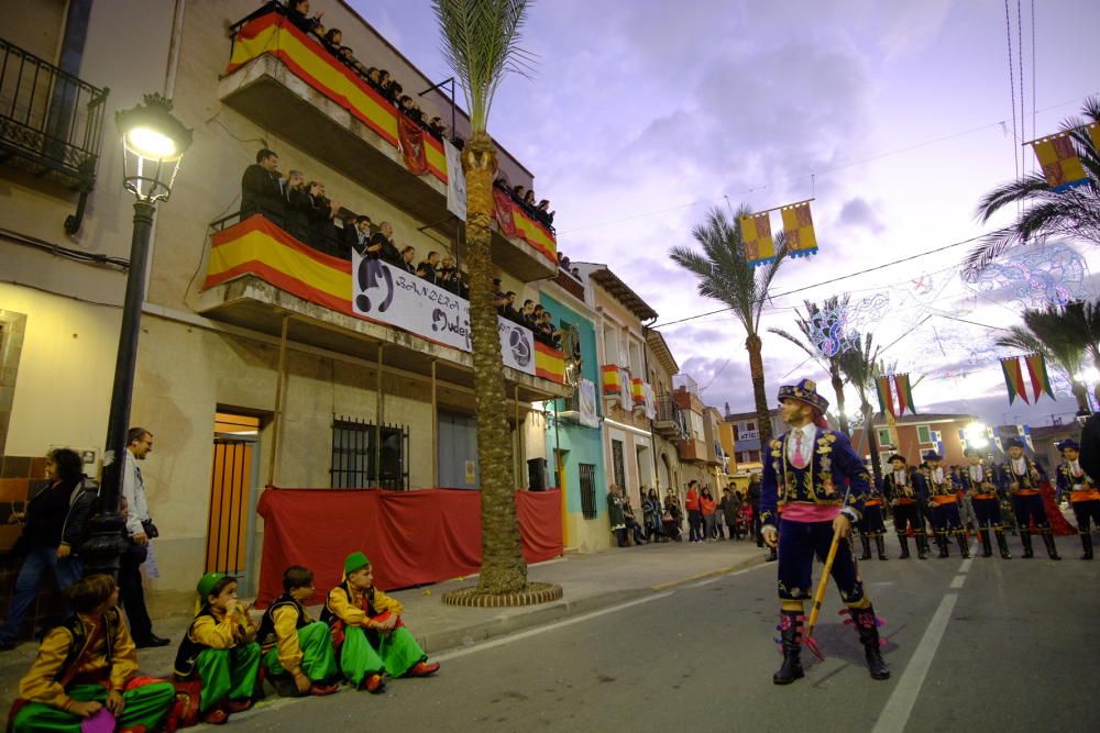 Los Moros y Cristianos de Monforte del Cid pusieron el broche de oro a las fiestas 2016