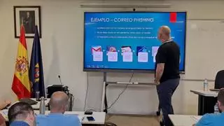 Jupol forma a 40 policías de Alicante en inteligencia artificial para las investigaciones