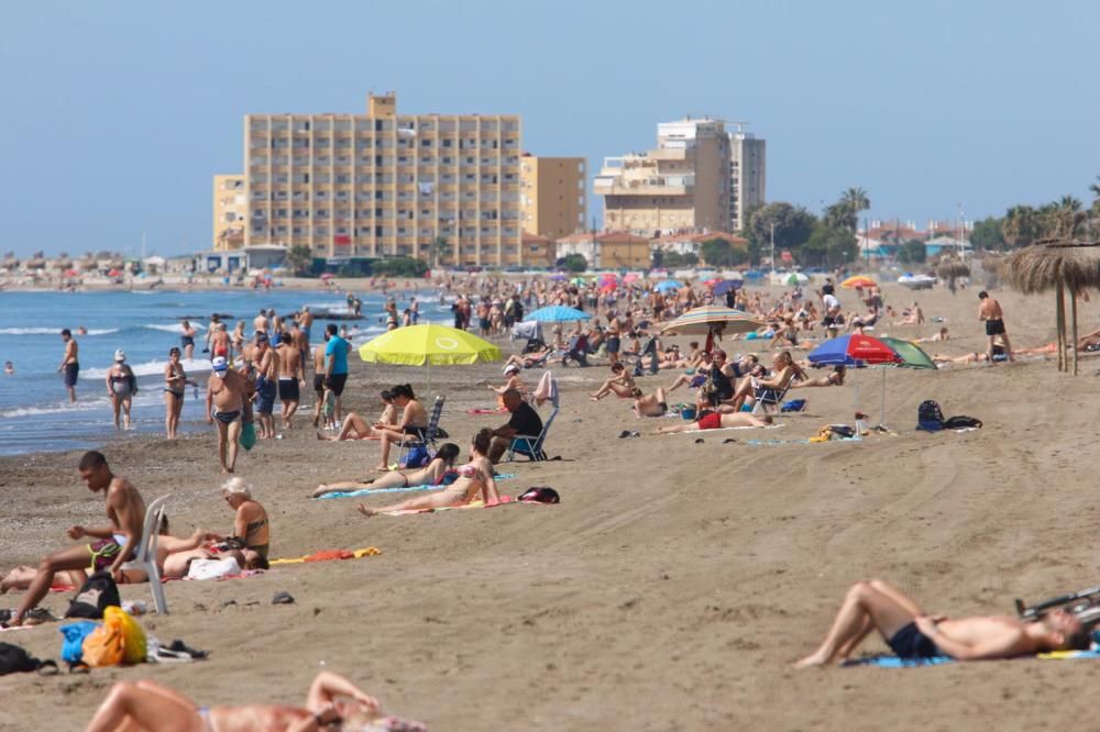 Los malagueños se van a la playa con la Fase 2.