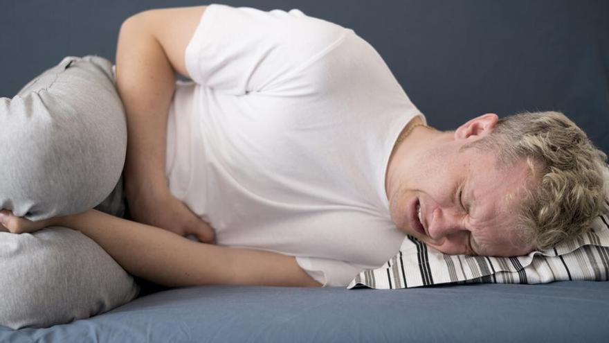 Vivir pendiente de un baño: el síntoma invisible que condiciona la vida de miles de personas